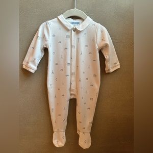 Jacardi Paris * New * never worn without tags footed cotton pajamas.